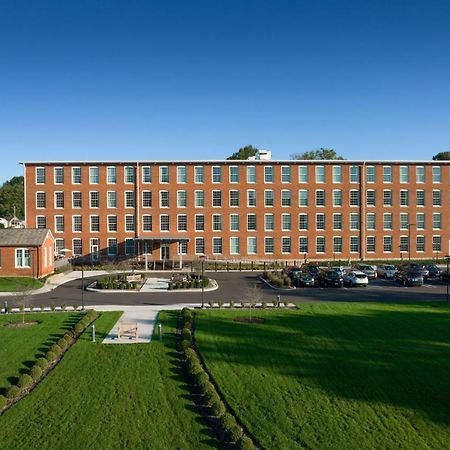 Fairfield Inn & Suites Madison Historic Eagle Cotton Mill Eksteriør billede