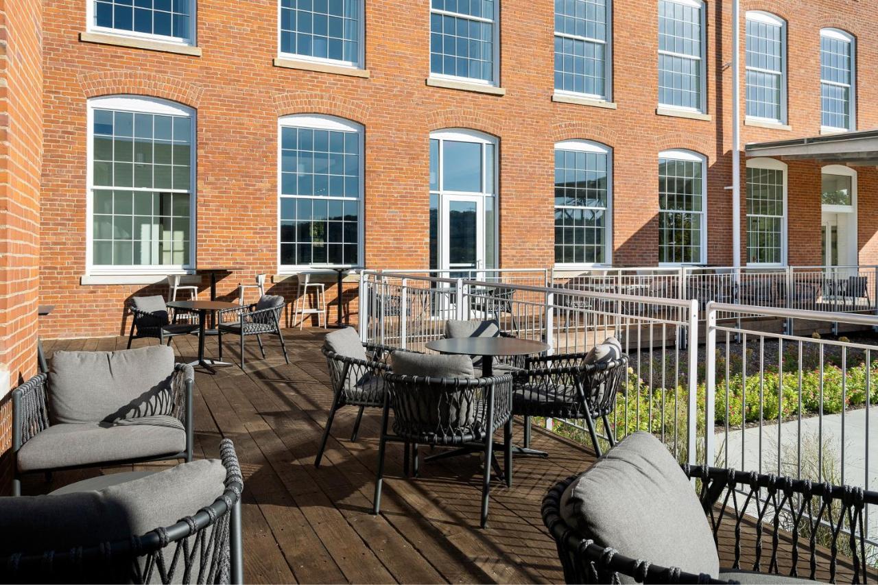 Fairfield Inn & Suites Madison Historic Eagle Cotton Mill Eksteriør billede